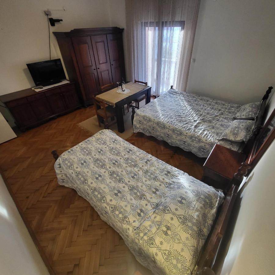 Studio Apartman Meljine Exterior foto