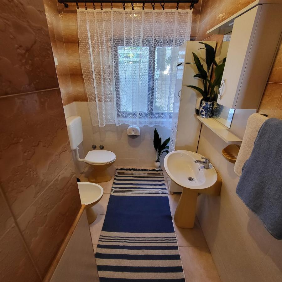Studio Apartman Meljine Exterior foto