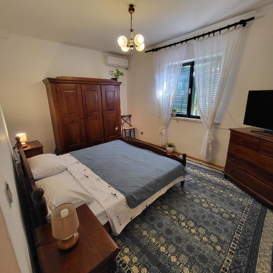 Studio Apartman Meljine Exterior foto